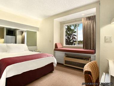 Quality Inn & Suites Watertown Fort Drum Calcium Стая снимка